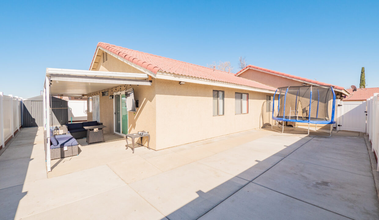 1439 Slate Ave, Hemet, CA 92543